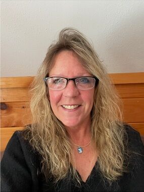 Meet your Posher, Gail